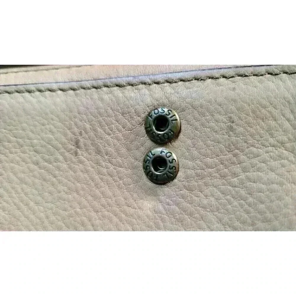 Vintage FOSSIL Key-hole Brown Beige Leather Snap Closure Wallet